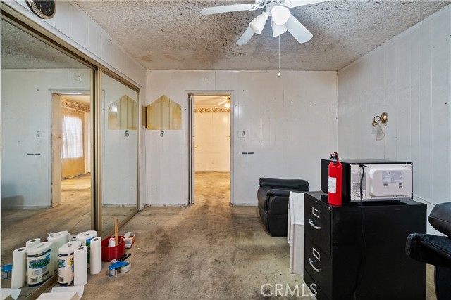 201 N Carondelet Street, Los Angeles CA: https://media.crmls.org/medias/060d56ad-a9c9-41a5-9bf8-3389af97776d.jpg