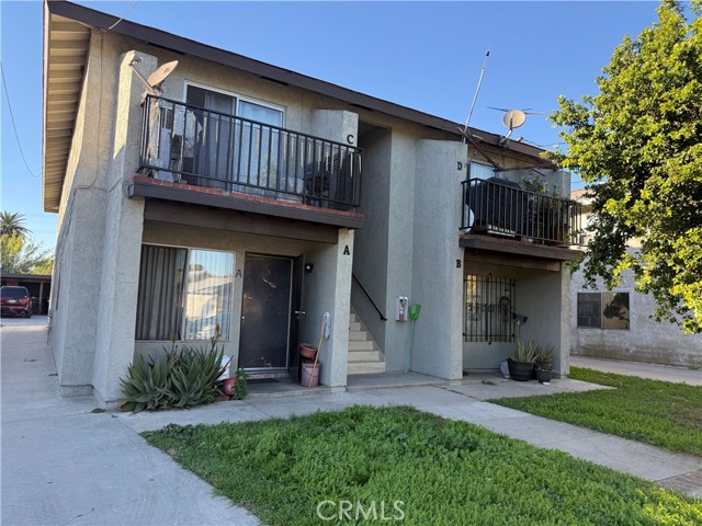 415 S 6th, Montebello CA: https://media.crmls.org/medias/060deb8a-af6e-4213-8941-c3391285ab5f.jpg
