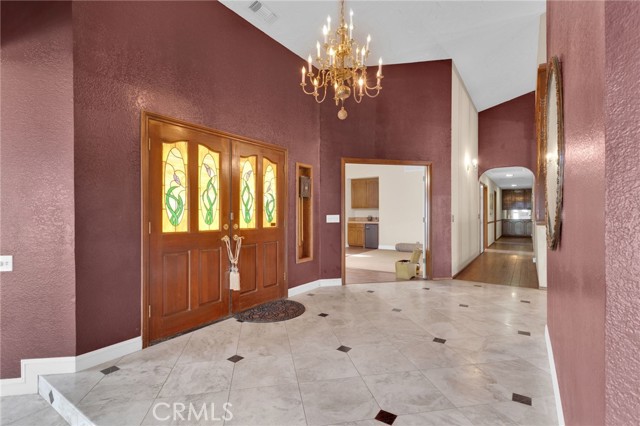 Detail Gallery Image 17 of 65 For 13889 Olathe Rd, Apple Valley,  CA 92307 - 5 Beds | 2/1 Baths