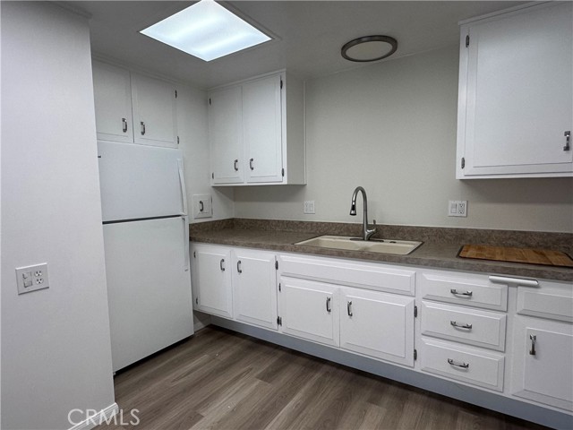 1600 Northwood Road, Seal Beach CA: https://media.crmls.org/medias/060e873b-95b3-4217-9022-a3936ef8e596.jpg