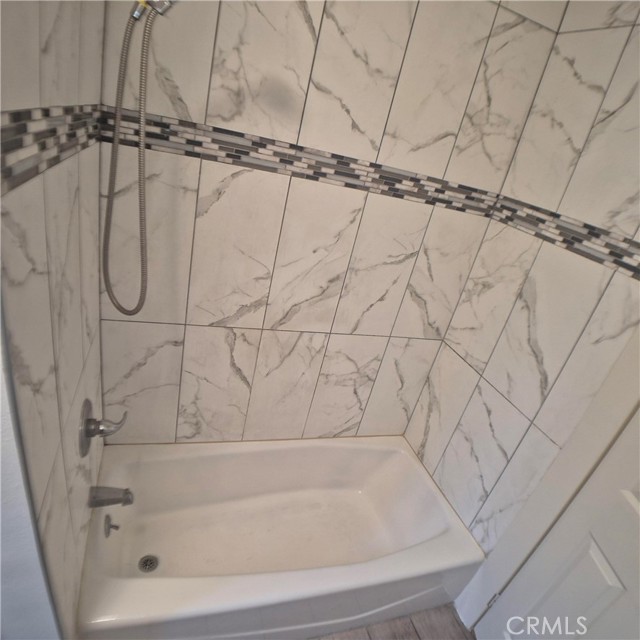 Detail Gallery Image 8 of 20 For 804 S Mayo Ave, Compton,  CA 90221 - 3 Beds | 1 Baths