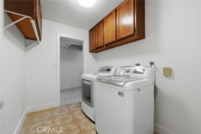 Detail Gallery Image 32 of 67 For 658 Glenmore, Glendale,  CA 91206 - 4 Beds | 3 Baths