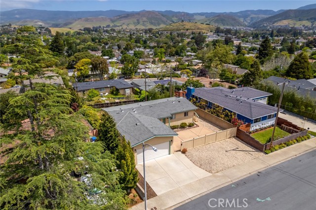 Detail Gallery Image 3 of 43 For 282 Luneta Dr, San Luis Obispo,  CA 93405 - 3 Beds | 2 Baths