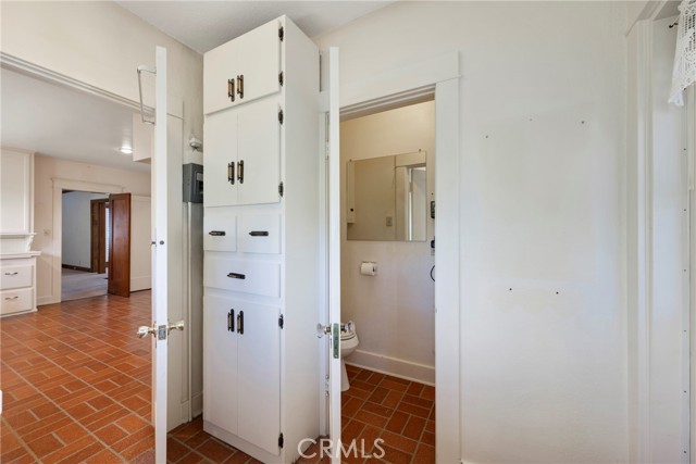 Detail Gallery Image 23 of 73 For 144 Orange Grove Avenue, Placentia,  CA 92870 - 4 Beds | 3/1 Baths