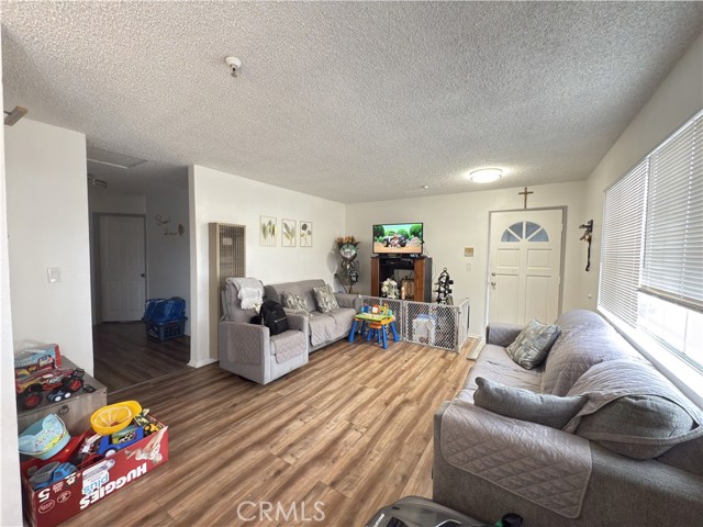 Detail Gallery Image 26 of 69 For 3702 W 126th St, Hawthorne,  CA 90250 - – Beds | – Baths