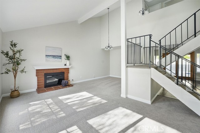 Detail Gallery Image 7 of 33 For 26947 Las Mananitas Dr, Valencia,  CA 91354 - 4 Beds | 3 Baths