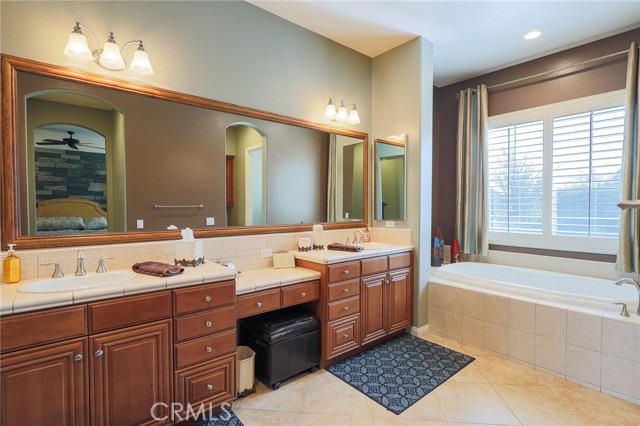 Detail Gallery Image 17 of 30 For 12697 Twin Peak Ct, Riverside,  CA 92503 - 4 Beds | 3 Baths