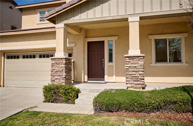 Detail Gallery Image 4 of 49 For 16782 Buttonwood, Fontana,  CA 92336 - 4 Beds | 3 Baths