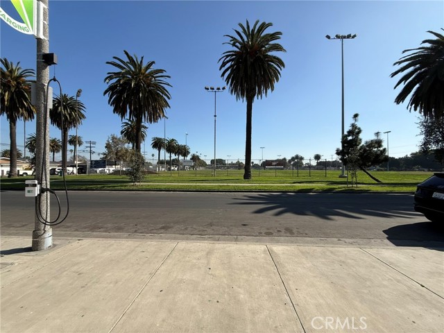 Detail Gallery Image 2 of 21 For 6115 S Harvard Bld, Los Angeles,  CA 90047 - 2 Beds | 1 Baths