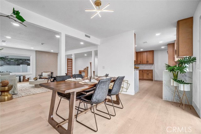 Image 13 of 47 For 9171 Regatta Drive