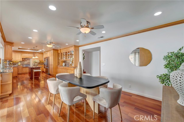 Detail Gallery Image 16 of 63 For 19201 Sherborne Ln, Huntington Beach,  CA 92646 - 4 Beds | 2/1 Baths