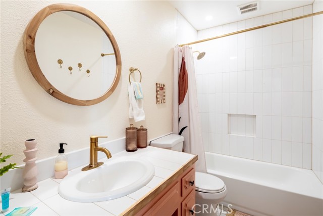 57966 El Dorado Drive, Yucca Valley CA: https://media.crmls.org/medias/061728ba-d9dd-4429-80a1-c854f9c9f26a.jpg