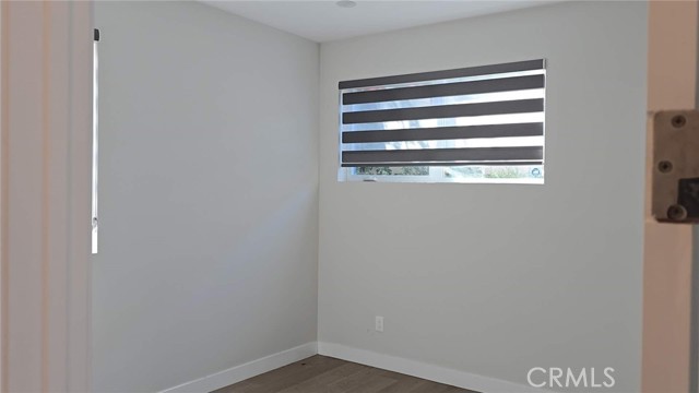 Detail Gallery Image 4 of 11 For 319 S Serrano #1/2,  Los Angeles,  CA 90020 - 3 Beds | 3 Baths