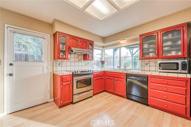 Detail Gallery Image 12 of 46 For 562 Sunset, Merced,  CA 95340 - 4 Beds | 2 Baths