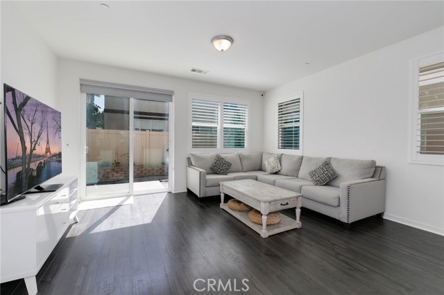 13855 Clearwater Avenue, Chino CA: https://media.crmls.org/medias/06185004-8ce6-4d0c-8ed6-e11ebcdc290e.jpg