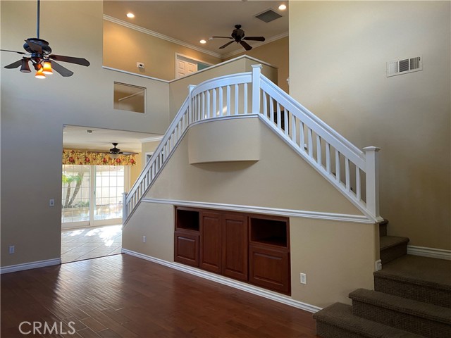 Detail Gallery Image 2 of 12 For 12 Cameron Cir, Lake Forest,  CA 92610 - 4 Beds | 2/1 Baths