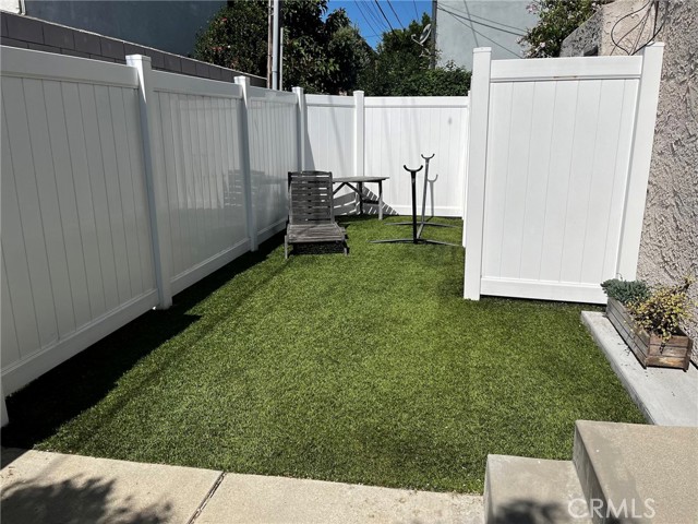 2610 Voorhees Avenue, Redondo Beach, California 90278, 2 Bedrooms Bedrooms, ,1 BathroomBathrooms,Residential,For Sale,Voorhees,SB24155886