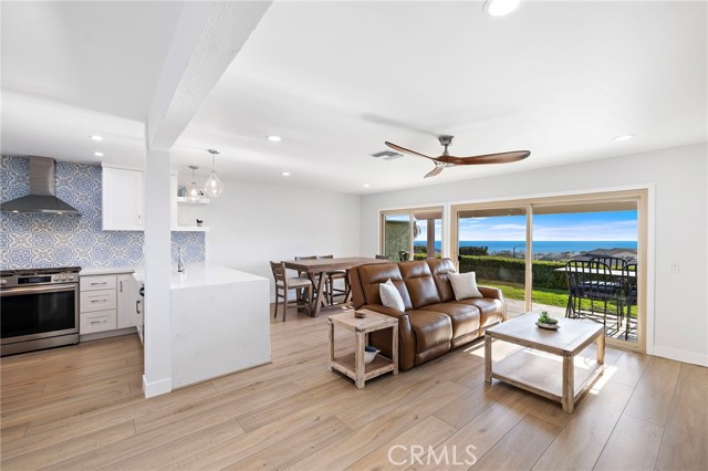 Front Image Thumbnail for CROC26048159