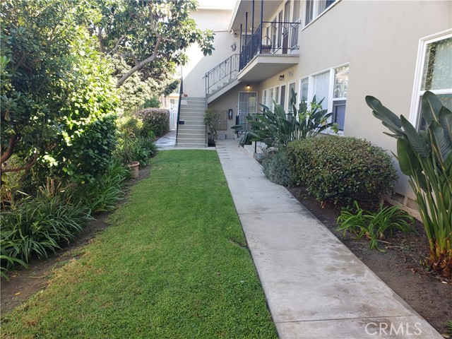 Detail Gallery Image 22 of 38 For 3630 E 2nd St #1,  Long Beach,  CA 90803 - 2 Beds | 1 Baths