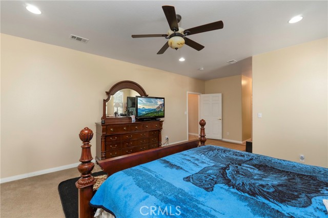 39600 Calle Gayube, Hemet CA: https://media.crmls.org/medias/061ca40b-aa47-4fd4-93df-1793ab9cf471.jpg