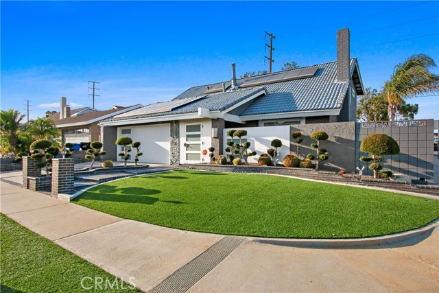 1107 Woodbury Drive, Harbor City CA: https://media.crmls.org/medias/061ca5b8-10a3-495a-9bb4-89e9d4eda302.jpg