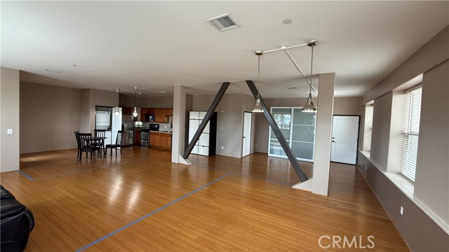 Detail Gallery Image 2 of 15 For 255 W 7th St #15,  San Pedro,  CA 90731 - 0 Beds | 1 Baths