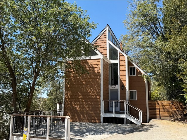 27647 Matterhorn Drive, Lake Arrowhead, CA 92352