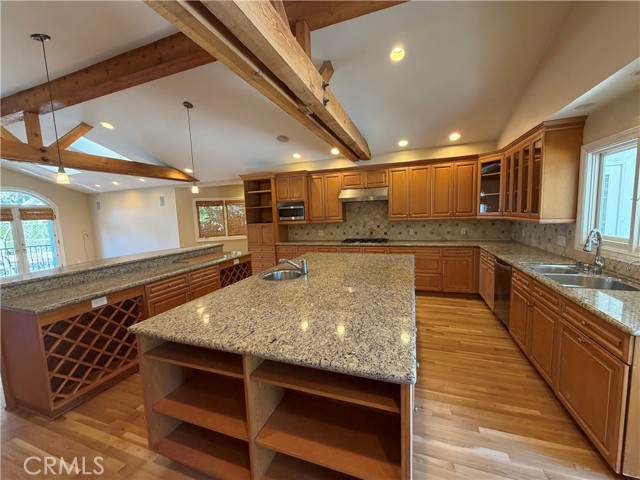 Detail Gallery Image 7 of 24 For 16248 Darcia Pl, Encino,  CA 91436 - 4 Beds | 4 Baths