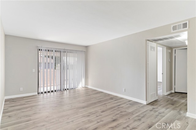 Detail Gallery Image 7 of 12 For 3420 Falcon St #117,  Pomona,  CA 91767 - 2 Beds | 2 Baths