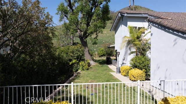 27093 Esward Drive, Calabasas CA: https://media.crmls.org/medias/061e3eef-b980-4387-a626-b31bf1885909.jpg