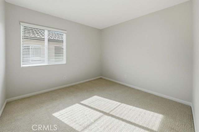 Detail Gallery Image 31 of 43 For 19345 Laroda Ln, Saugus,  CA 91350 - 3 Beds | 2/1 Baths