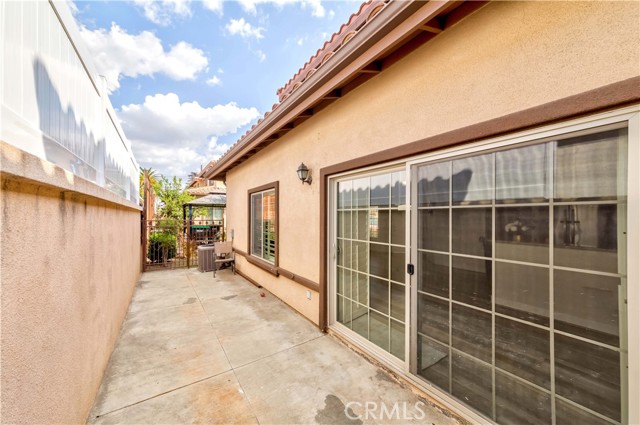 Detail Gallery Image 20 of 22 For 607 N Walnut St a,  La Habra,  CA 90631 - 3 Beds | 2/1 Baths