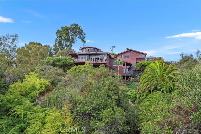 237 W Avenida Alessandro, San Clemente CA: https://media.crmls.org/medias/061fe9a7-b321-4e2b-aa12-8877c0fb238b.jpg