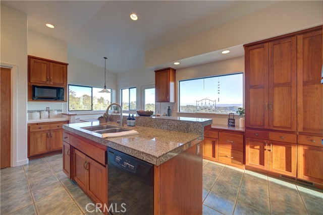 510 Obispo Pacific Trail, Arroyo Grande CA: https://media.crmls.org/medias/06203d69-bd1b-487e-9df2-5e39cc96724d.jpg