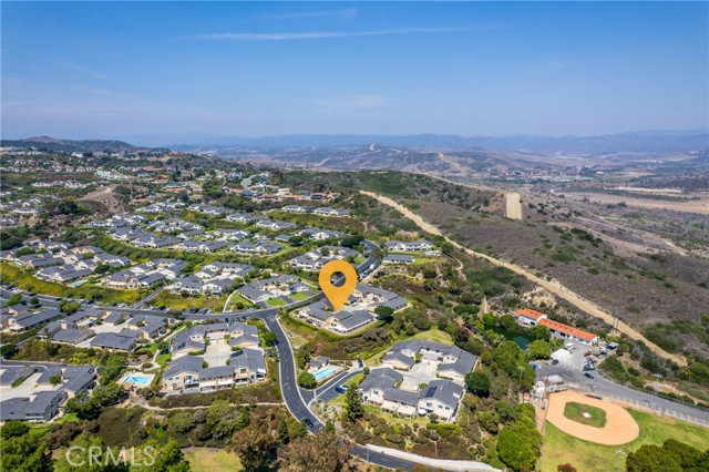 308 Avenida Adobe, San Clemente CA: https://media.crmls.org/medias/06212559-19ed-4342-aecb-09b44f2321aa.jpg