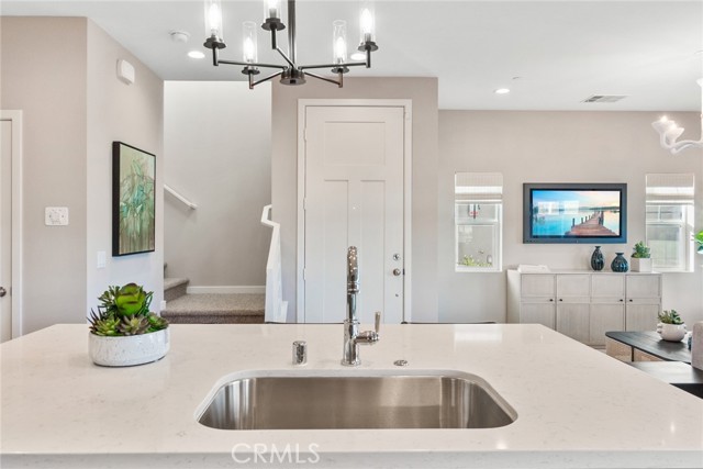 Detail Gallery Image 11 of 44 For 12354 Rembrandt Way, Yucaipa,  CA 92399 - 3 Beds | 2/1 Baths