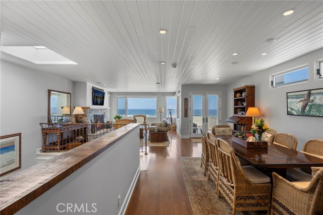 2326 The Strand, Hermosa Beach CA: https://media.crmls.org/medias/0622bf72-de54-4885-b704-1cf3b4dee485.jpg