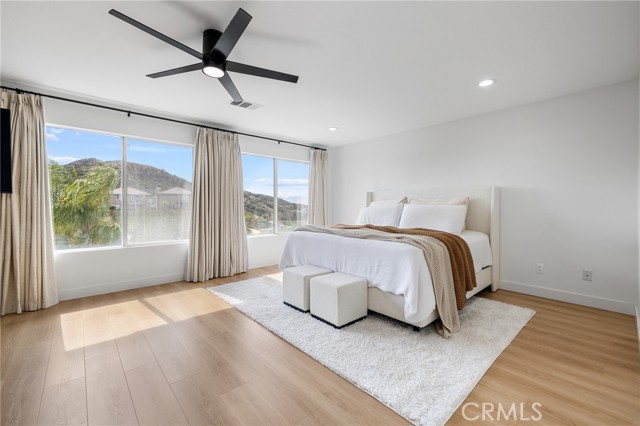 Detail Gallery Image 32 of 51 For 21174 Lone Star, Saugus,  CA 91390 - 4 Beds | 3 Baths