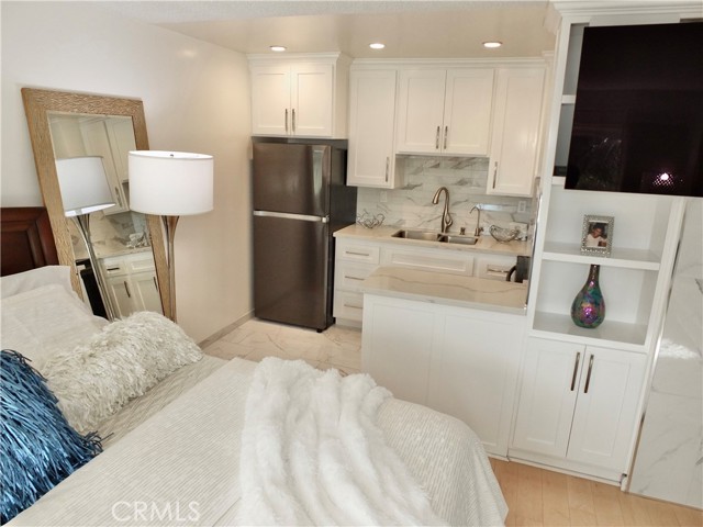 Detail Gallery Image 7 of 25 For 5585 E Pacific Coast Hwy #360,  Long Beach,  CA 90804 - 0 Beds | 1 Baths