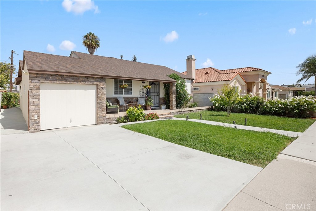 5017 W 118th Place