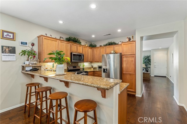 16767 Desert Lily Street, Victorville CA: https://media.crmls.org/medias/06248238-cf37-4c4f-9974-778453562205.jpg