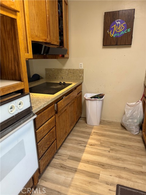 Detail Gallery Image 4 of 13 For 2045 3rd St, Hughson,  CA 95326 - 2 Beds | 1 Baths