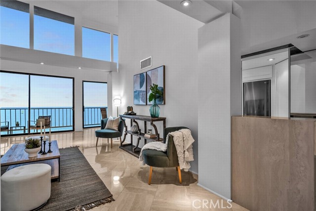 Detail Gallery Image 8 of 55 For 727 Esplanade #405,  Redondo Beach,  CA 90277 - 2 Beds | 2/1 Baths