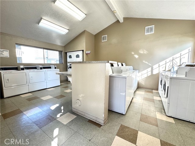 Detail Gallery Image 19 of 20 For 960 E Bonita Ave #5,  Pomona,  CA 91767 - 1 Beds | 1 Baths