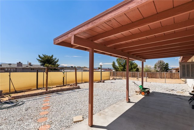 Detail Gallery Image 22 of 38 For 16737 Pauhaska Rd, Apple Valley,  CA 92307 - 3 Beds | 2 Baths