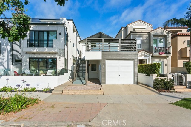 224 13th Street, Huntington Beach CA: https://media.crmls.org/medias/06291eaa-ba3d-4977-902a-daaf52748650.jpg