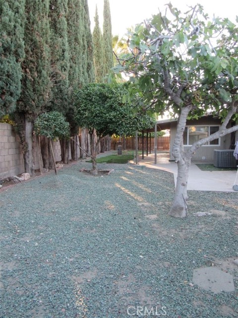 Image 19 of 21 For 43251 San Mateo Way