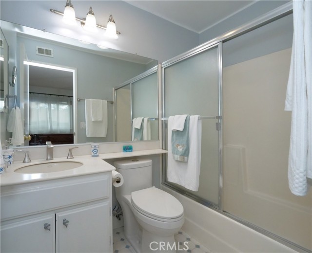 1503 Westmont Drive, San Pedro CA: https://media.crmls.org/medias/06297fb0-9ffa-4ccd-b99b-2f0994f9da2b.jpg