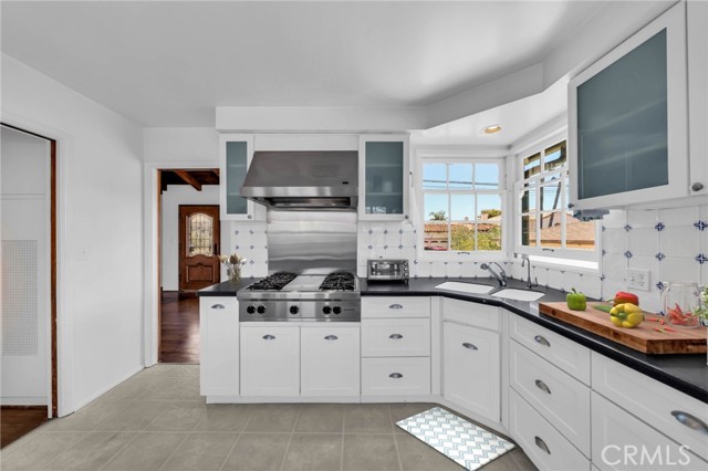 616 Rushville Street, La Jolla CA: https://media.crmls.org/medias/062a2f38-b225-4dbb-b156-0aefd0788f58.jpg