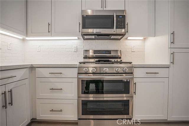 Detail Gallery Image 20 of 48 For 2317 W Broadway #6,  Anaheim,  CA 92804 - 4 Beds | 3/1 Baths